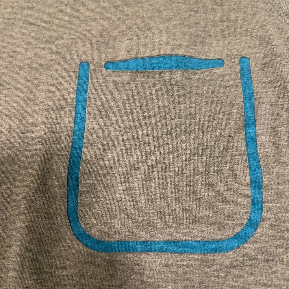 MEC Men's Performance Tank With Front Unique Pocket Gray with Blue Trim Size L - Picture 2 of 6
